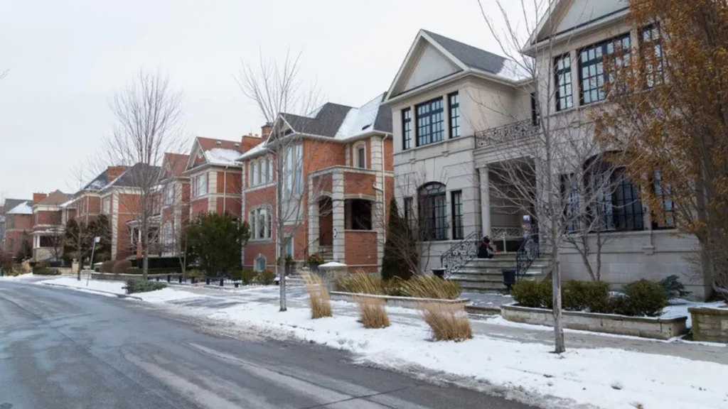 toronto-houses-in-winter