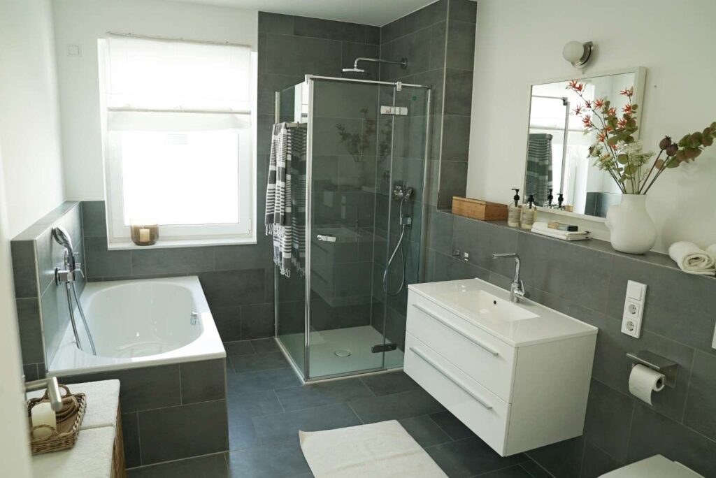bathroom home renovation in whitchurch-stouffville